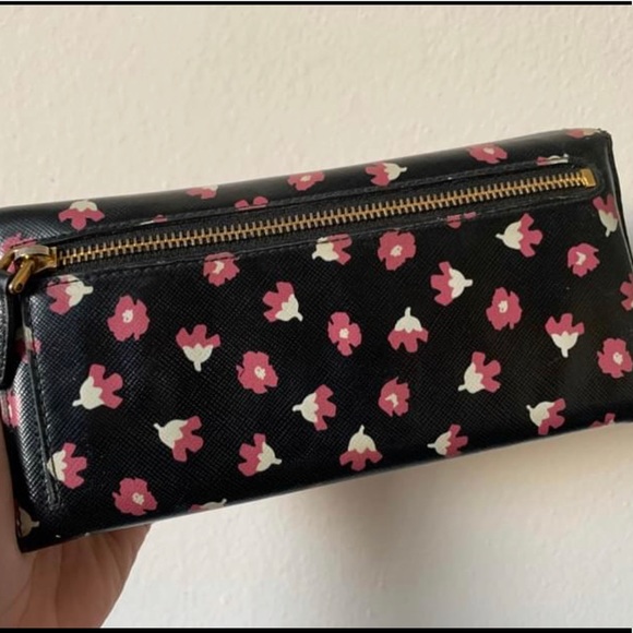 Prada Saffiano Wallet - Picture 2 of 6